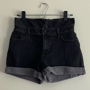 Size 2 / 26 Petite Banana Republic High-Rise Pieced Pull-On Denim Short